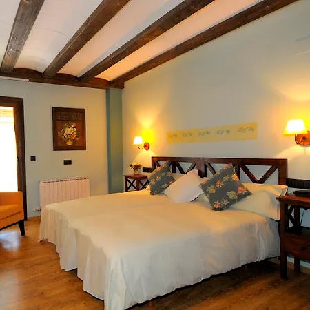 מלון Casa Arcas 3*